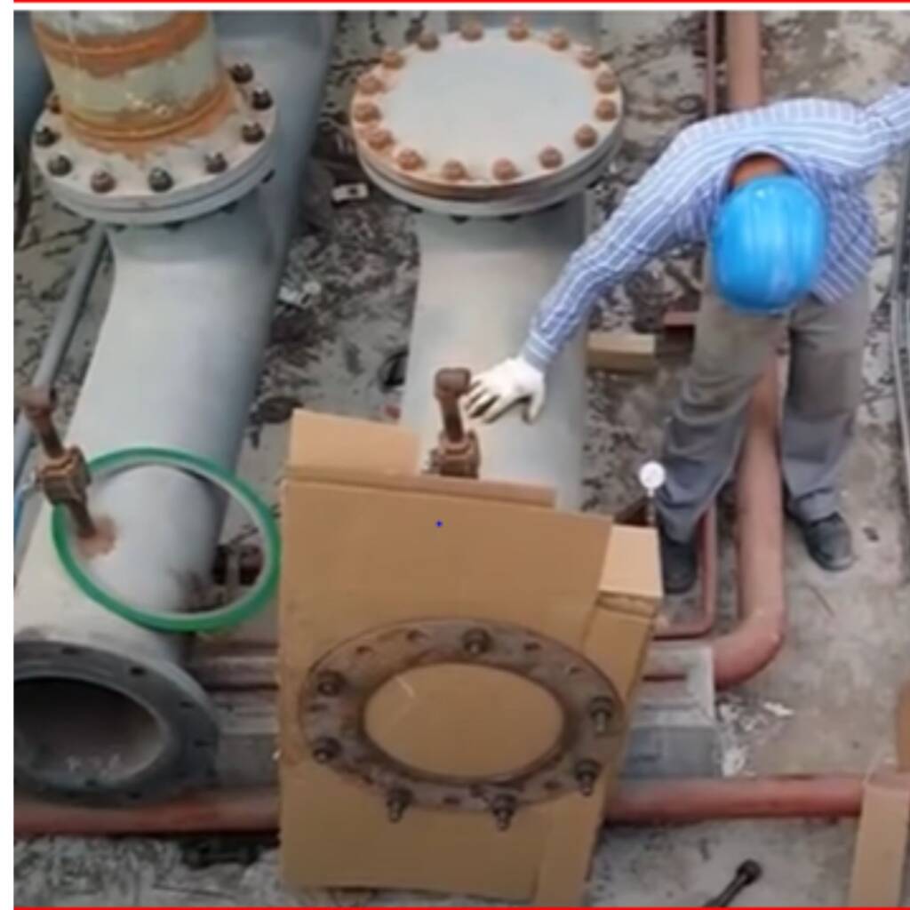 Cardboard-blasting